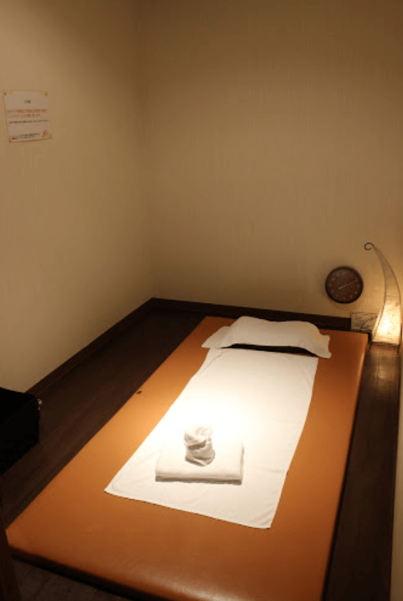 Asian Feeling - Erotic Massage in Shinjuku, Japan