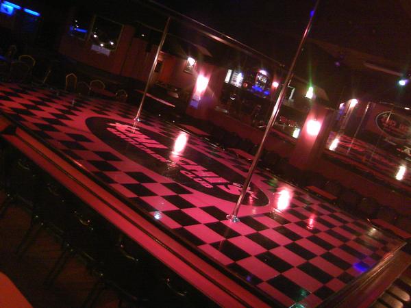 Chi Chis Gentlemen's Club - Nightclub in Yomitan Son, Japan