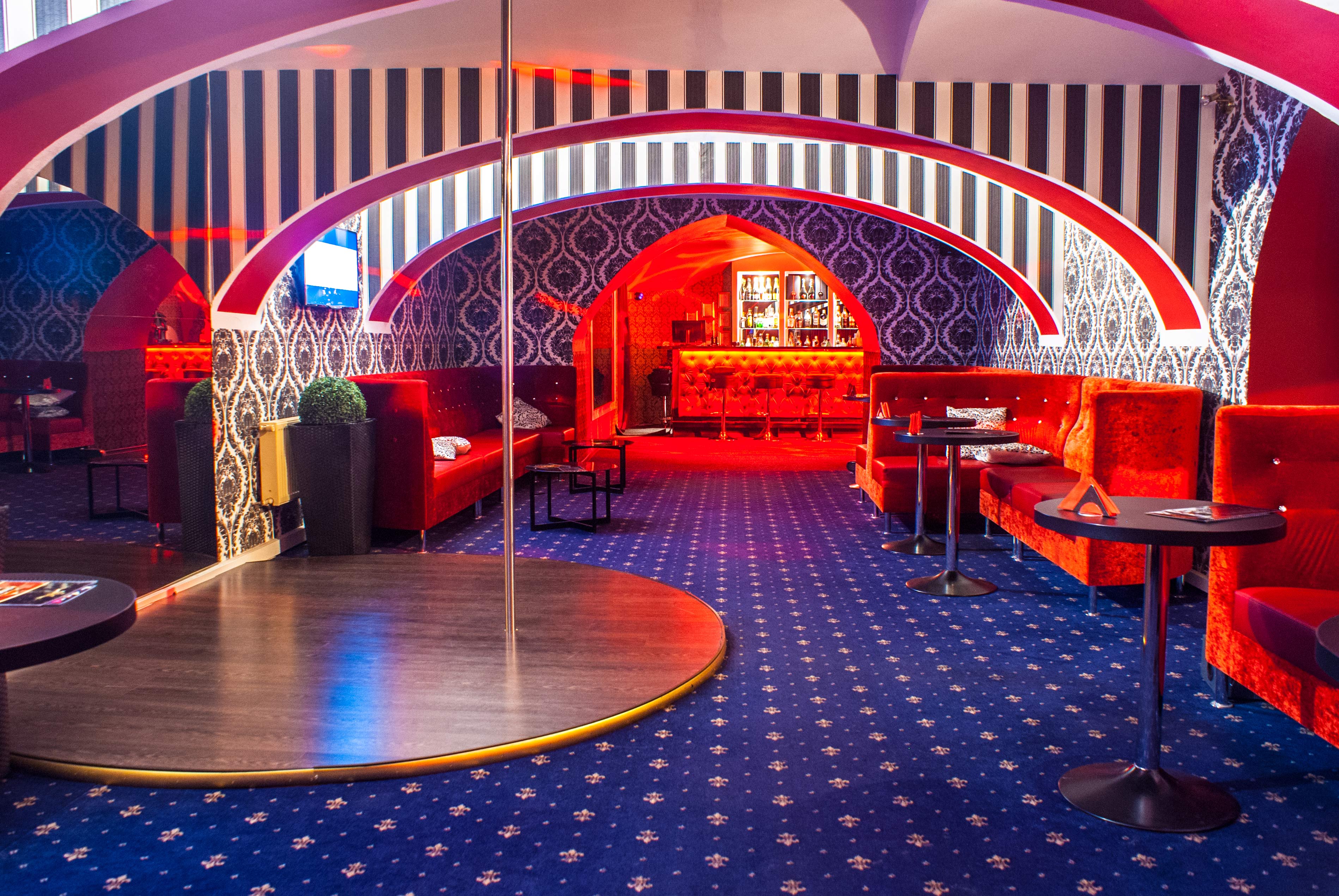 Royal Riga`s Finest - Gentlemen`s Club - Nightclub in R Ga, Latvia