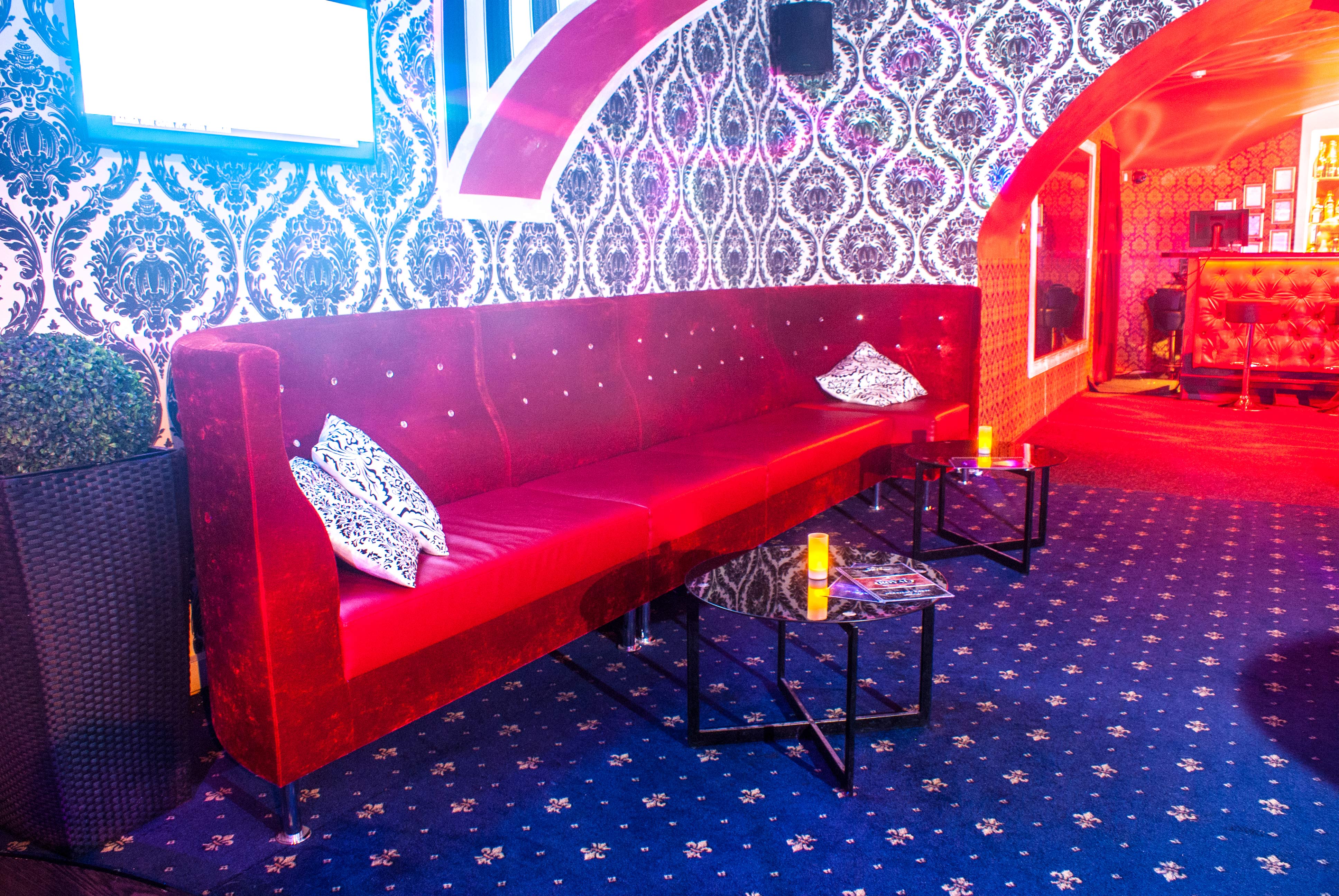 Royal Riga`s Finest - Gentlemen`s Club - Nightclub in R Ga, Latvia