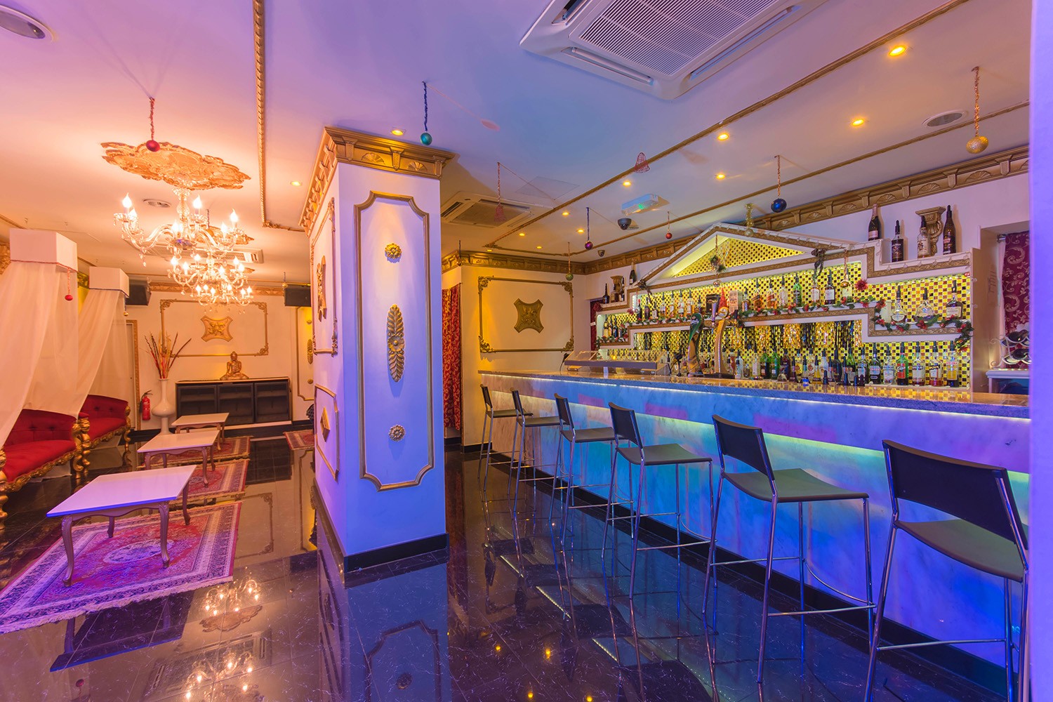 The White Palace Gentlemen`s Club - Nightclub in San Iljan, Malta