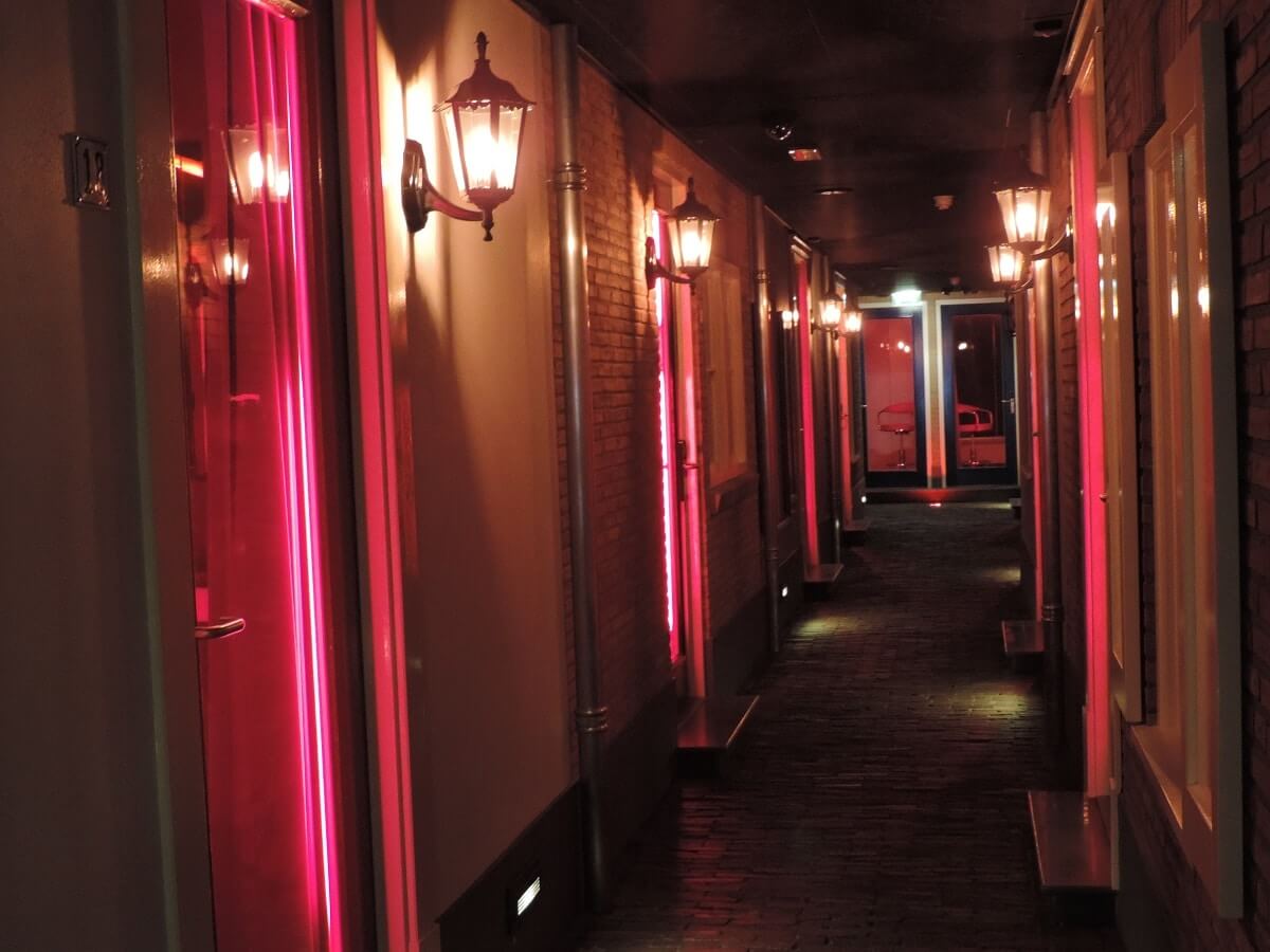 Red Light Heaven - De Wallen Van Twente - Brothel in Almelo, Netherlands