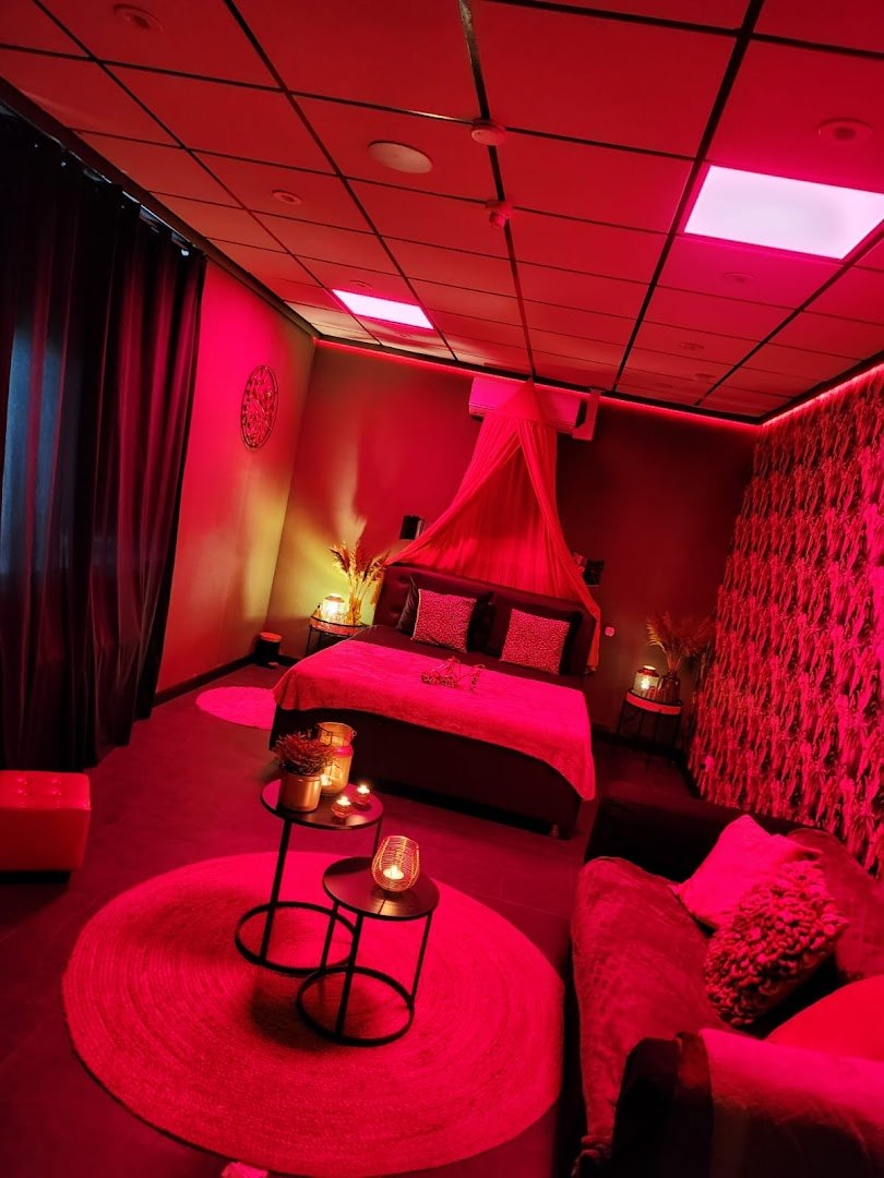 Multimassage Almere - Erotic Massage in Almere, Netherlands