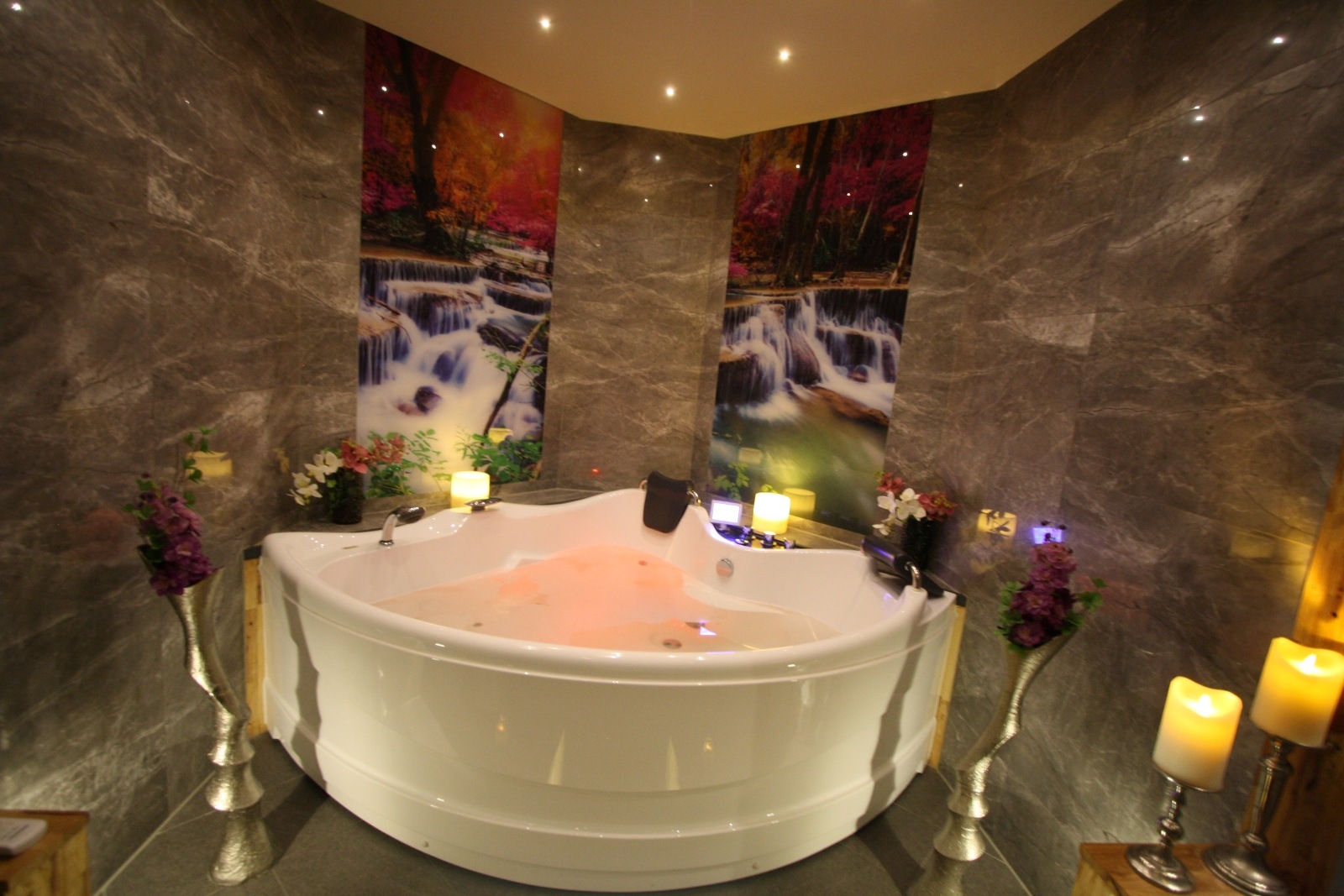 Salon261 - Brothel in Alphen Aan Den Rijn, Netherlands