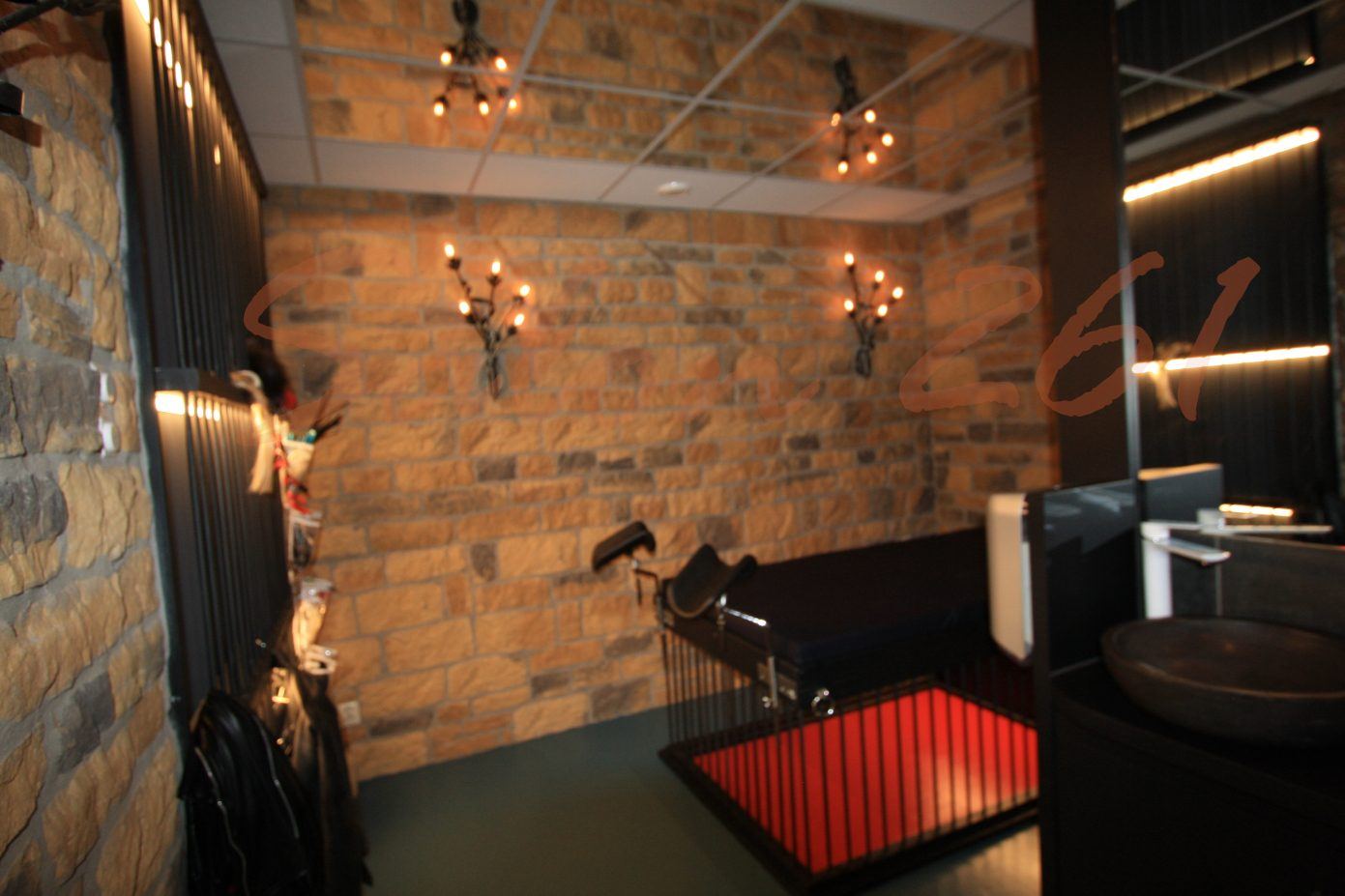 Salon261 - Brothel in Alphen Aan Den Rijn, Netherlands