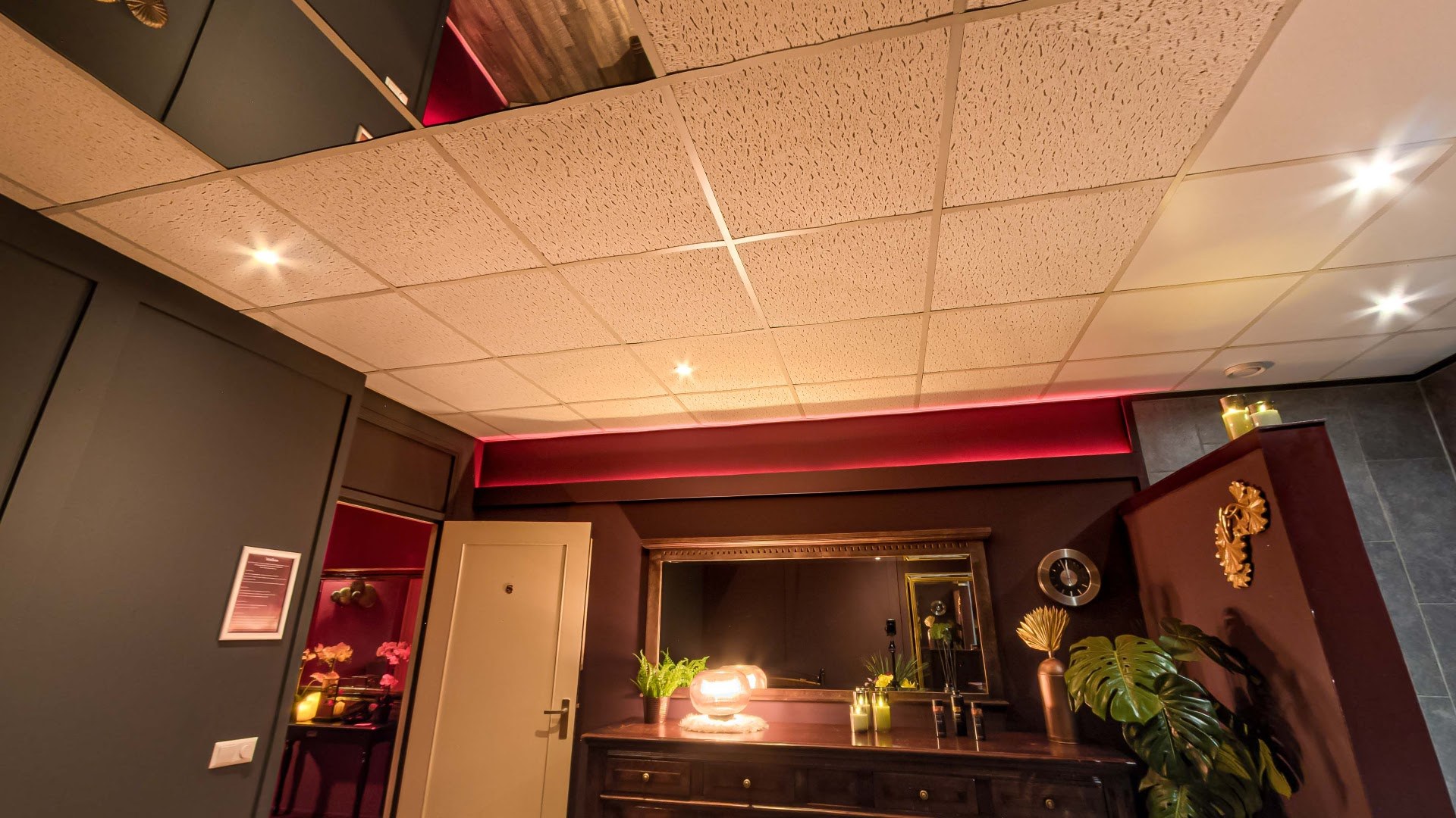 Salon261 - Brothel in Alphen Aan Den Rijn, Netherlands
