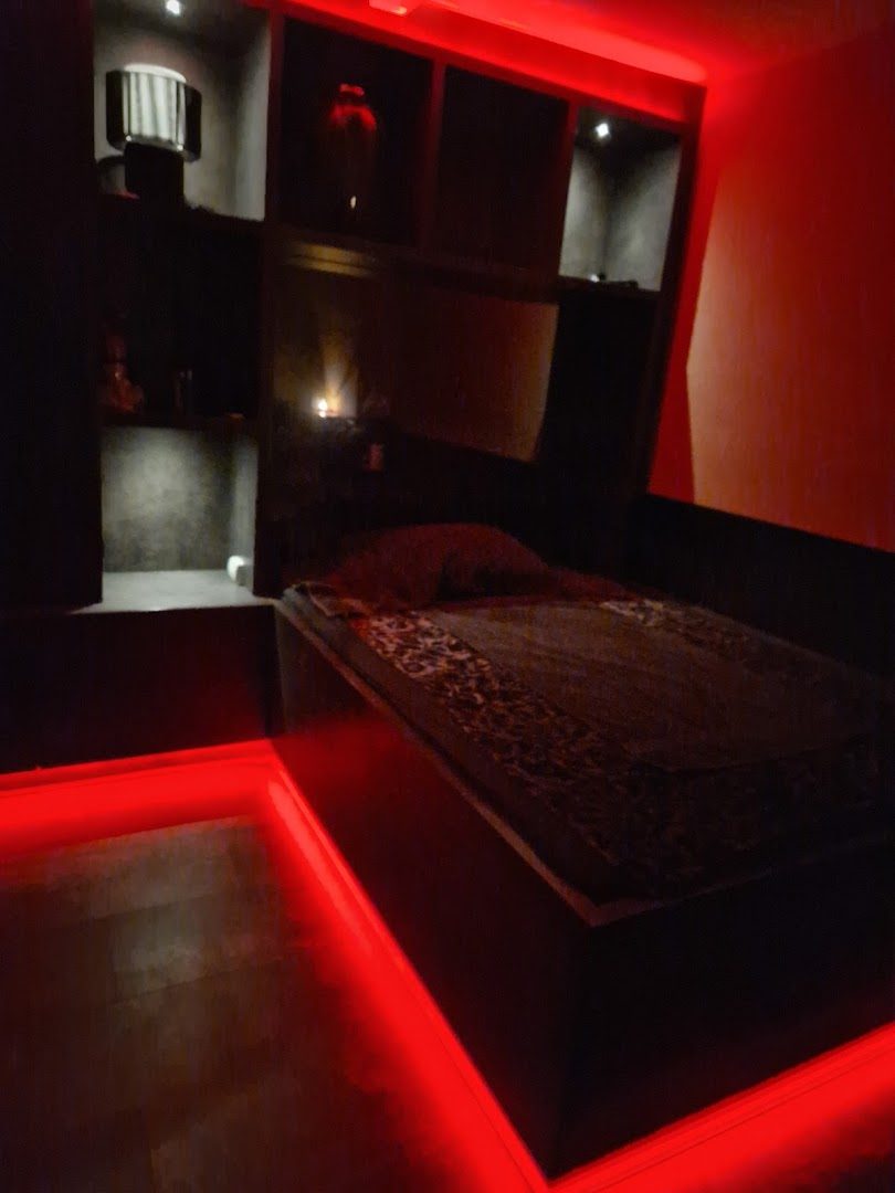 Heaven Thai Spa - Erotic Massage in Amsterdam, Netherlands
