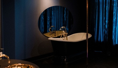 Bon Ton Stripclub Amsterdam - Nightclub in Amsterdam, Netherlands