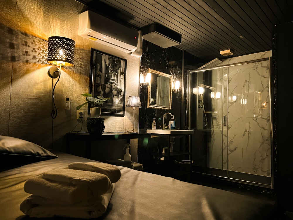 Privehuis Dreamgirls - Brothel in Bergen Op Zoom, Netherlands