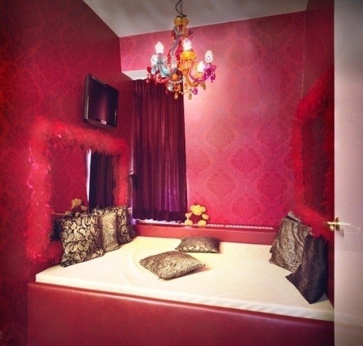 Diane's Secret - Brothel in Den Haag, Netherlands
