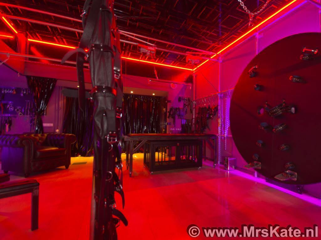 Dutch-Mistress - Brothel in Den Haag, Netherlands