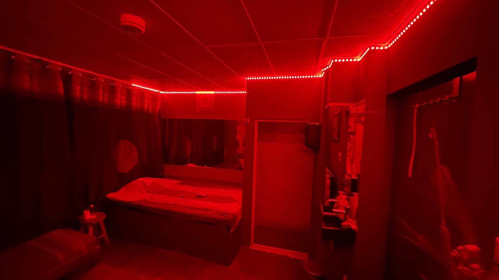 Daw Rung Thaimassage - Erotic Massage in Den Haag, Netherlands