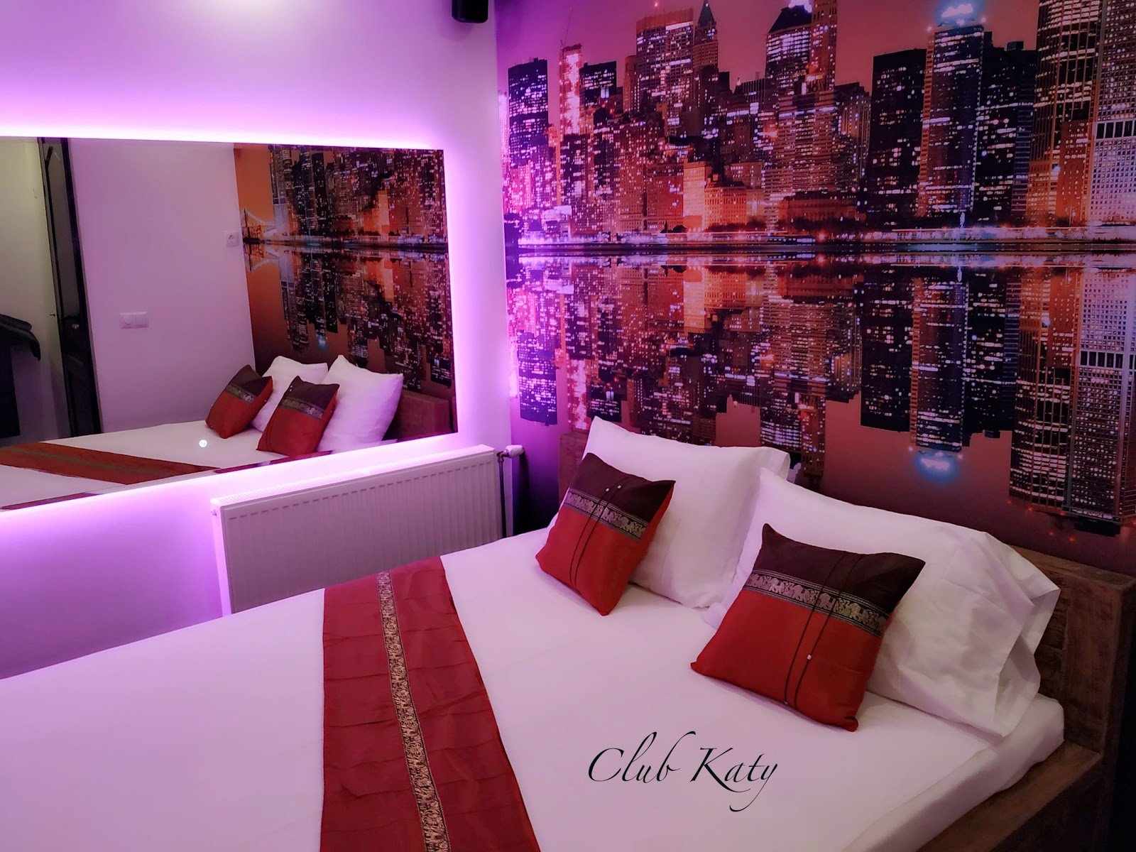 Katy's Secret - Erotic Massage in Den Haag, Netherlands