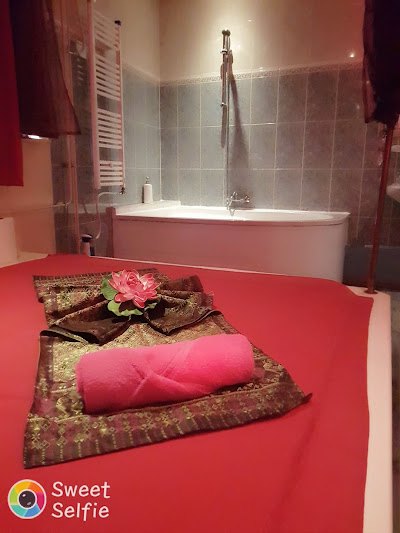 Poe Thai Massage - Erotic Massage in Den Haag, Netherlands