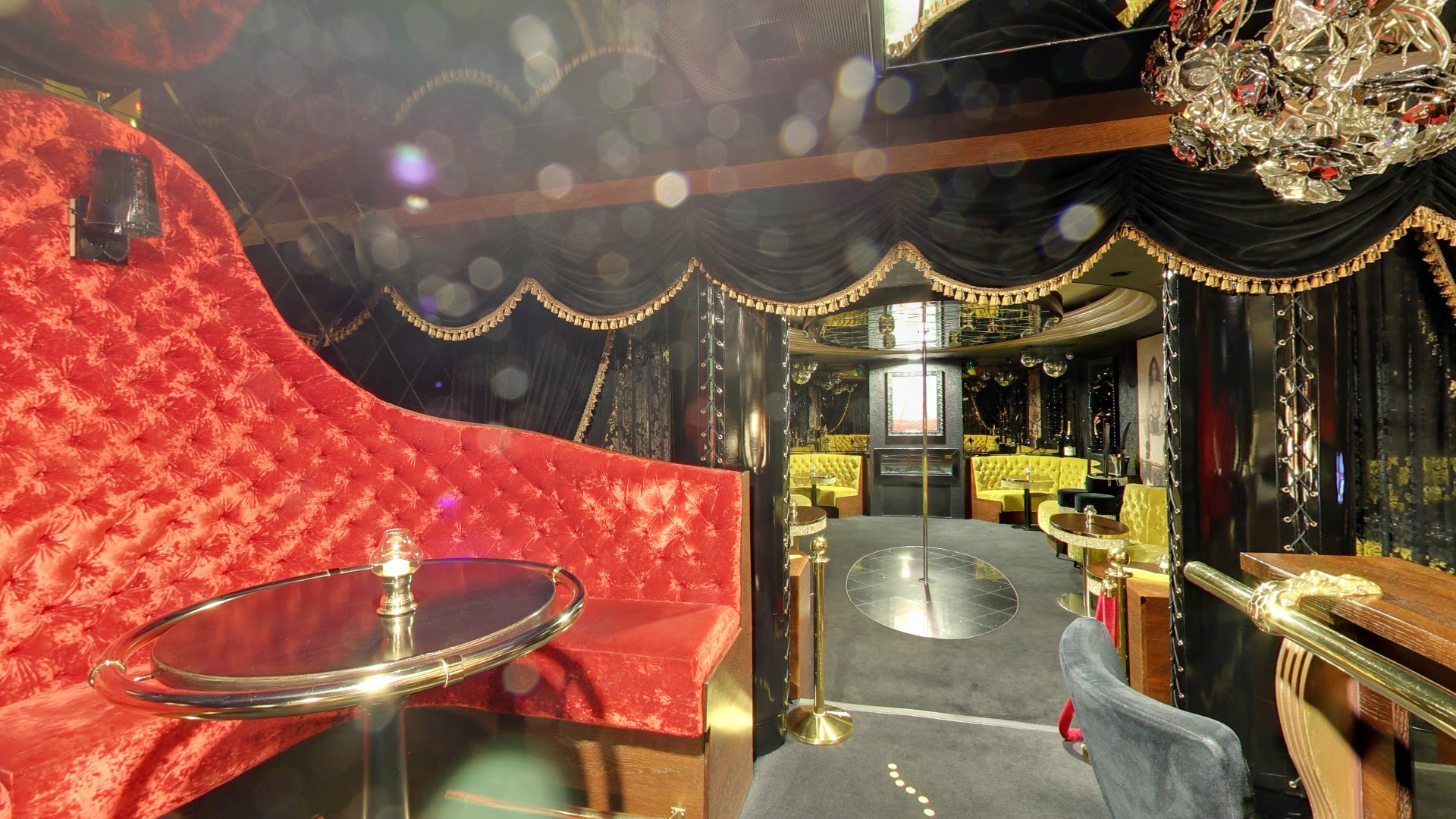 Mayfair Gentlemans Club - Nightclub in Den Haag, Netherlands