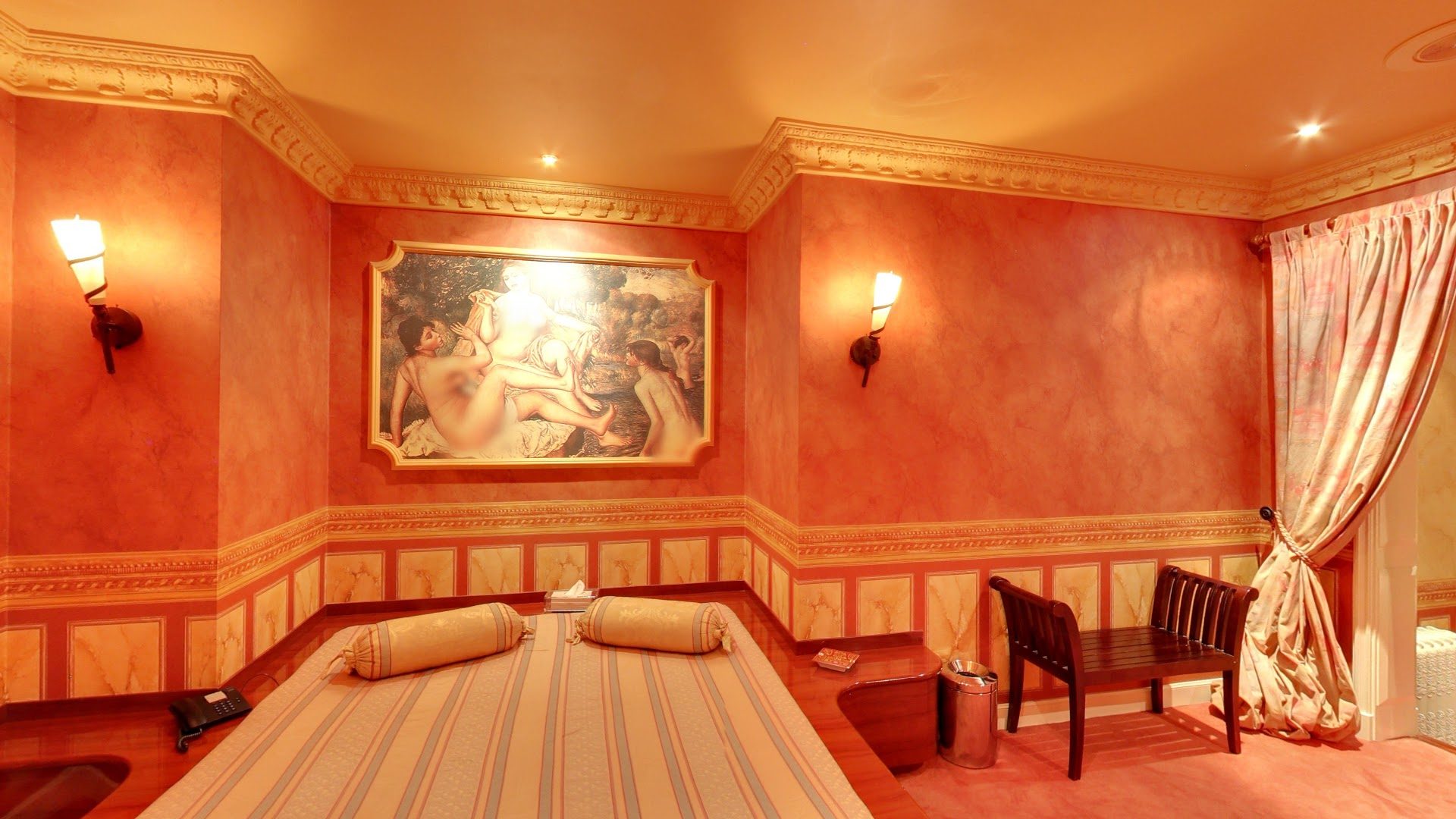 Mayfair Gentlemans Club - Nightclub in Den Haag, Netherlands