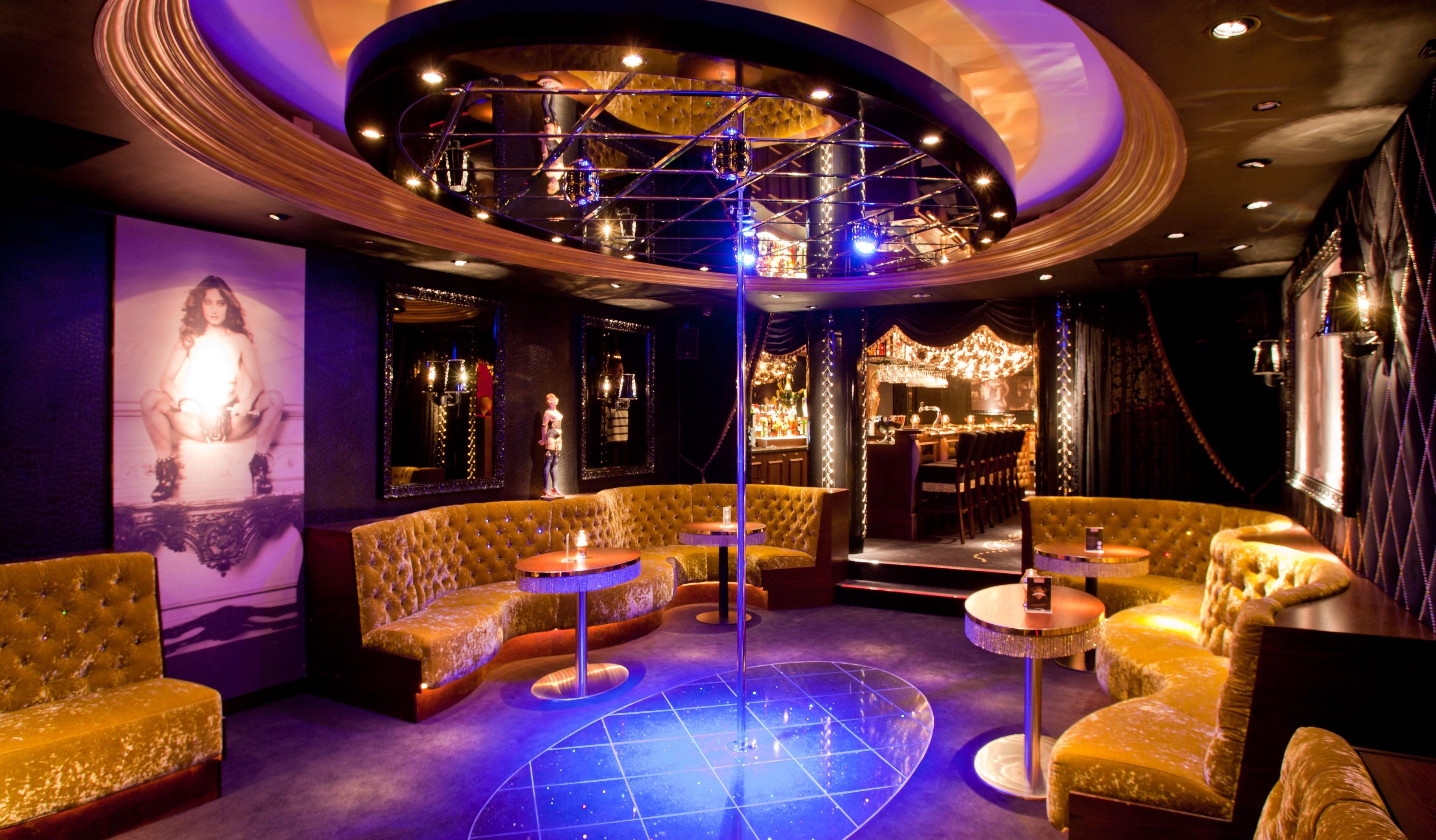 Mayfair Gentlemans Club - Nightclub in Den Haag, Netherlands