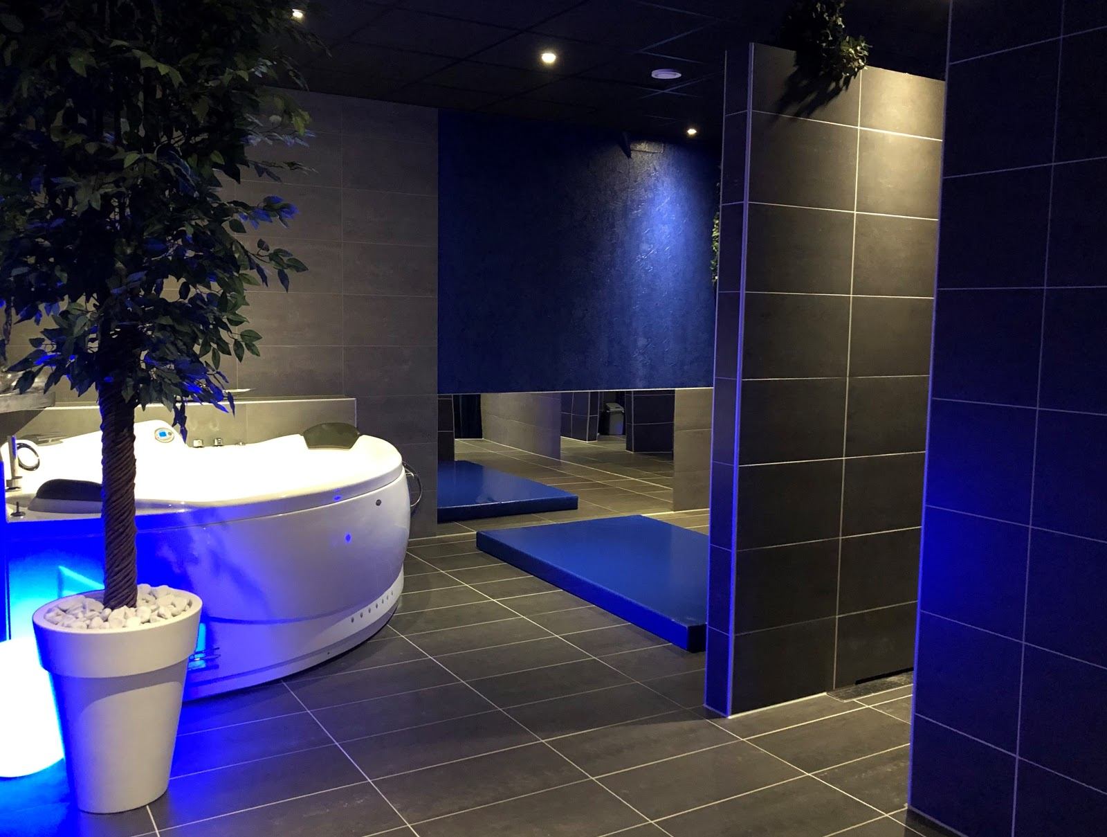 Salon Temptation - Erotic Massage in Deventer, Netherlands
