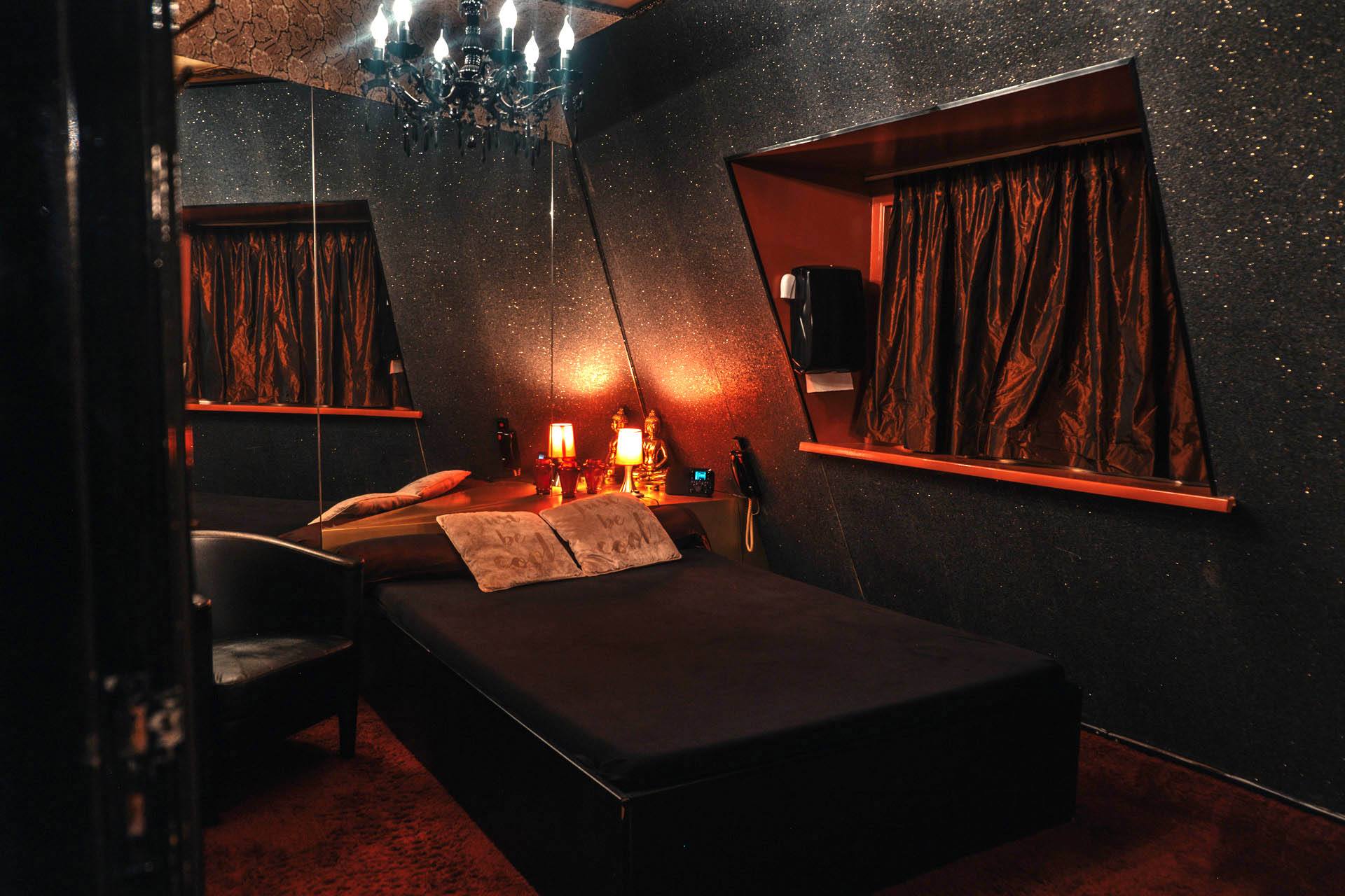 Eindhoven Private - Love Hotel - Brothel in Eindhoven, Netherlands