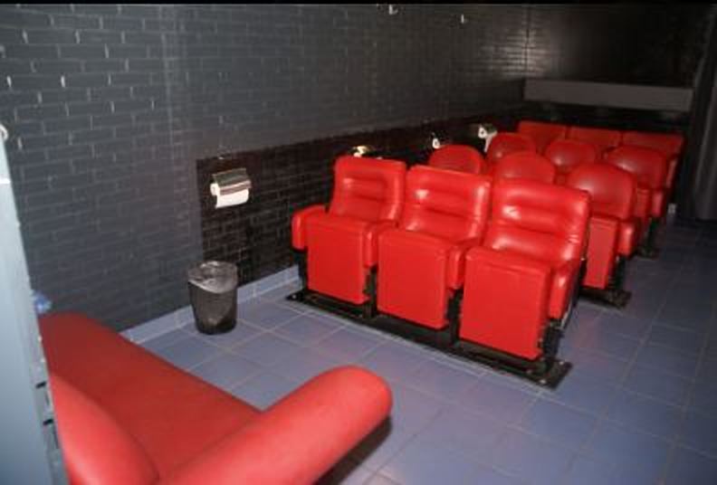 Sexshop Bioscoop Cupido Eindhoven - Swinger Club in Eindhoven, Netherlands