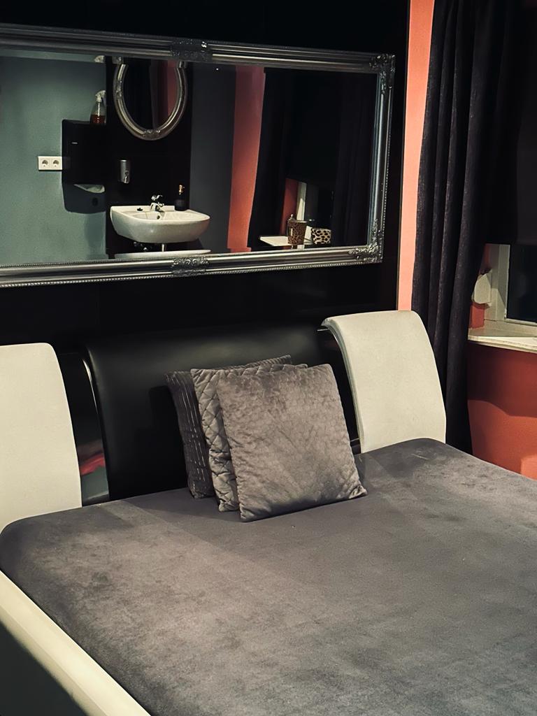 Privéhuis Total Touch Wellness - Erotic Massage in Geleen, Netherlands