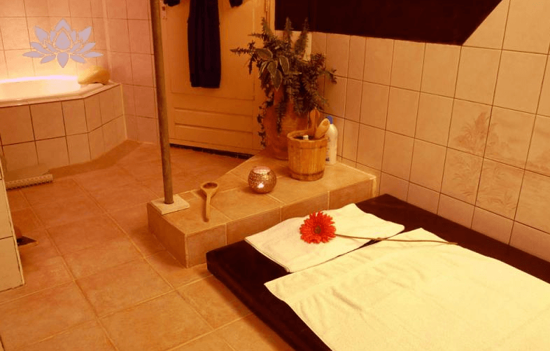 Massagesalon Groningen - Erotic Massage in Groningen, Netherlands