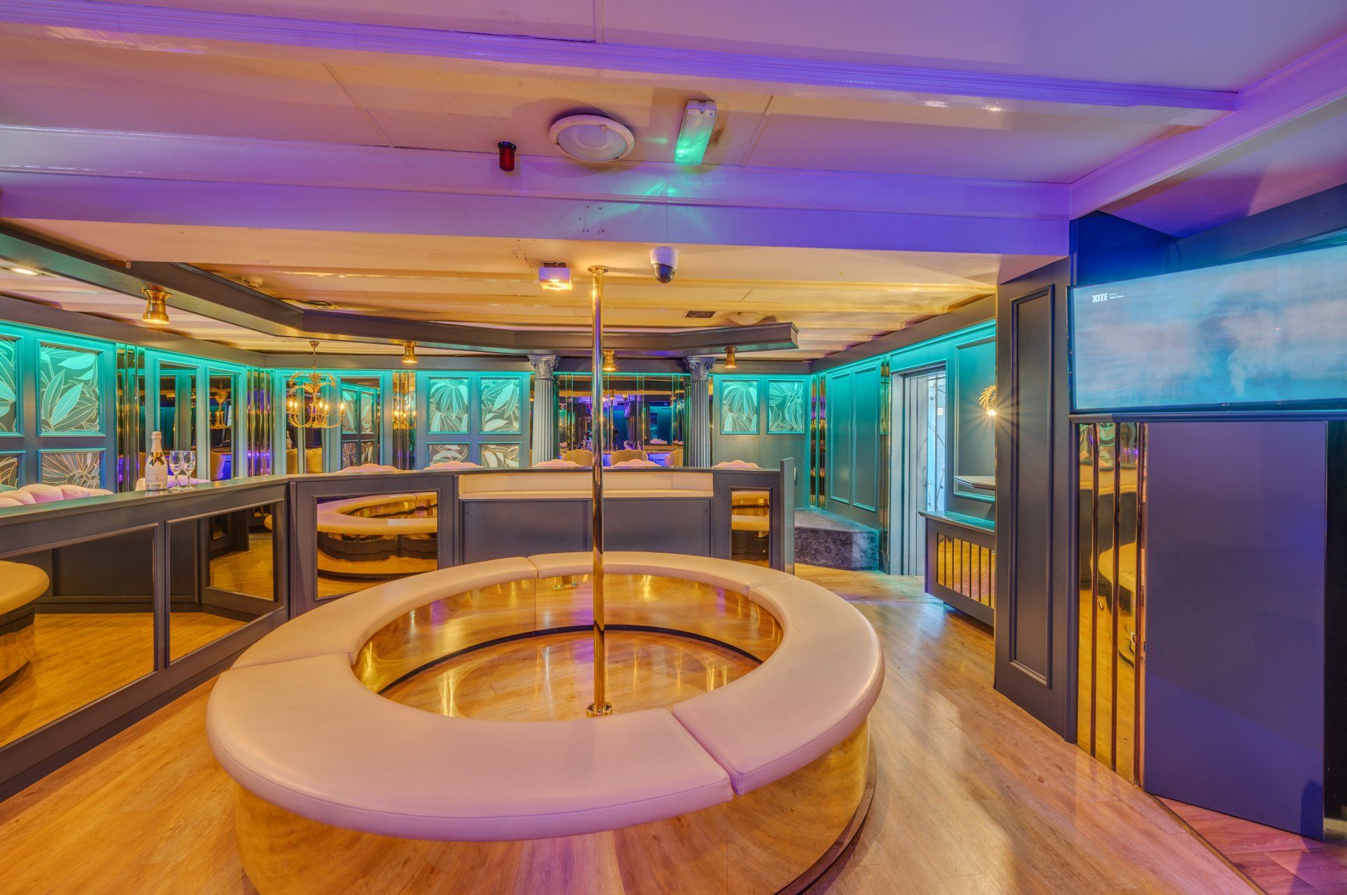 Club Noblesse - Brothel in Haps, Netherlands