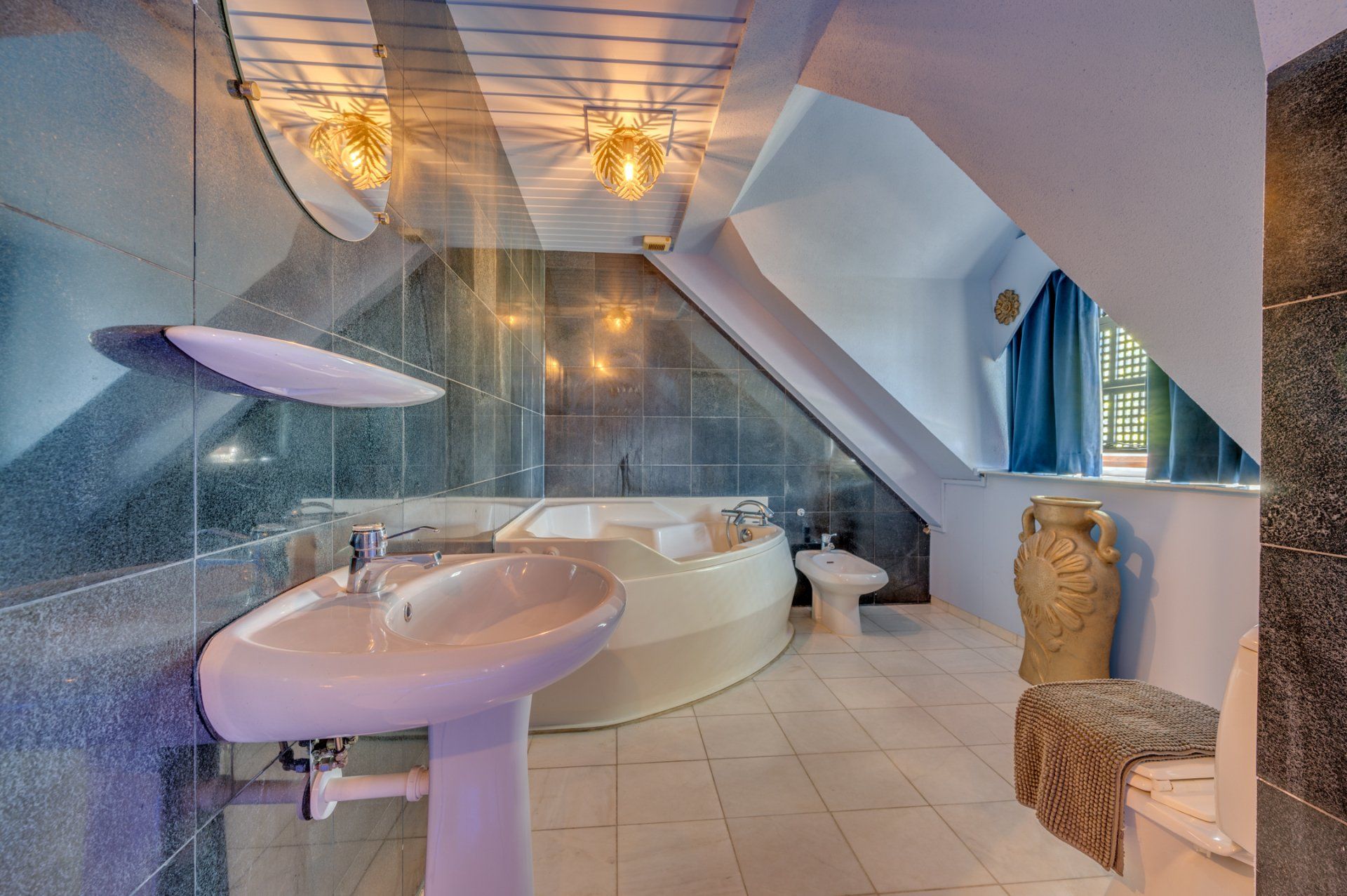 Club Noblesse - Brothel in Haps, Netherlands