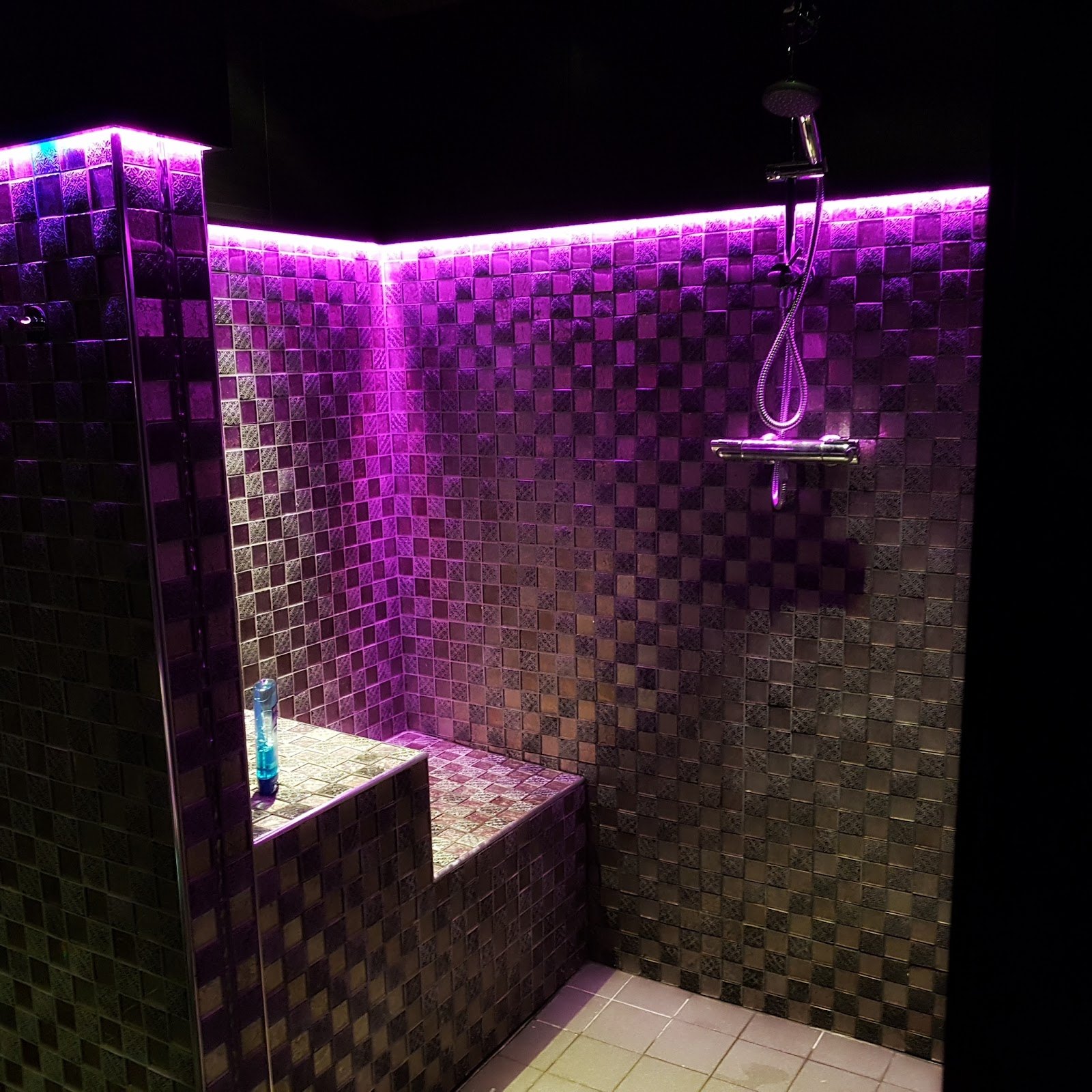 Lady Butterfly Massage - Erotic Massage in Kropswolde, Netherlands