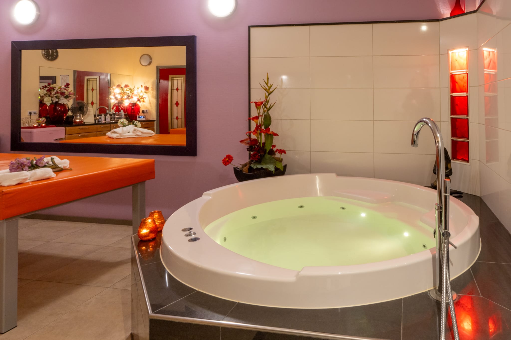 Massage Salon Exclusief - Erotic Massage in Leeuwarden, Netherlands
