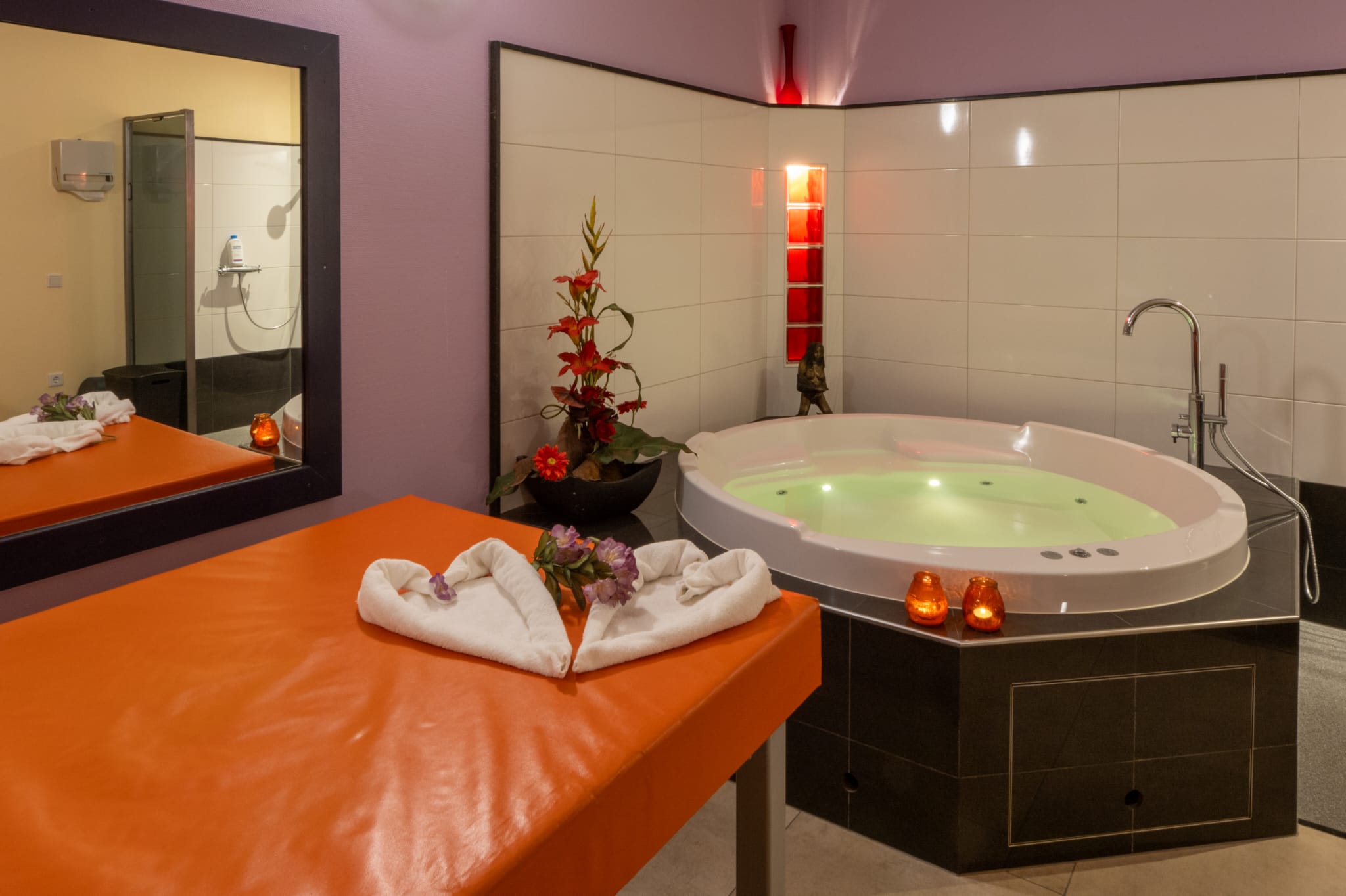 Massage Salon Exclusief - Erotic Massage in Leeuwarden, Netherlands
