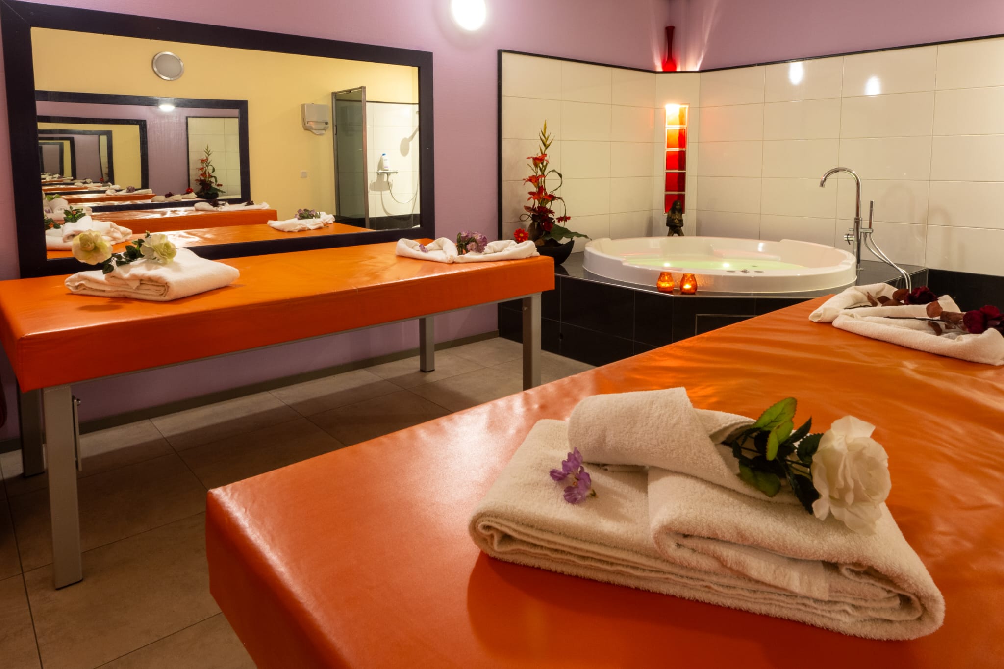 Massage Salon Exclusief - Erotic Massage in Leeuwarden, Netherlands