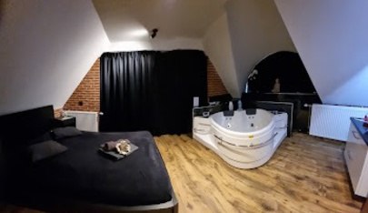 Sexclub De Woeste Hoeve - Groningen - Brothel in Matsloot, Netherlands
