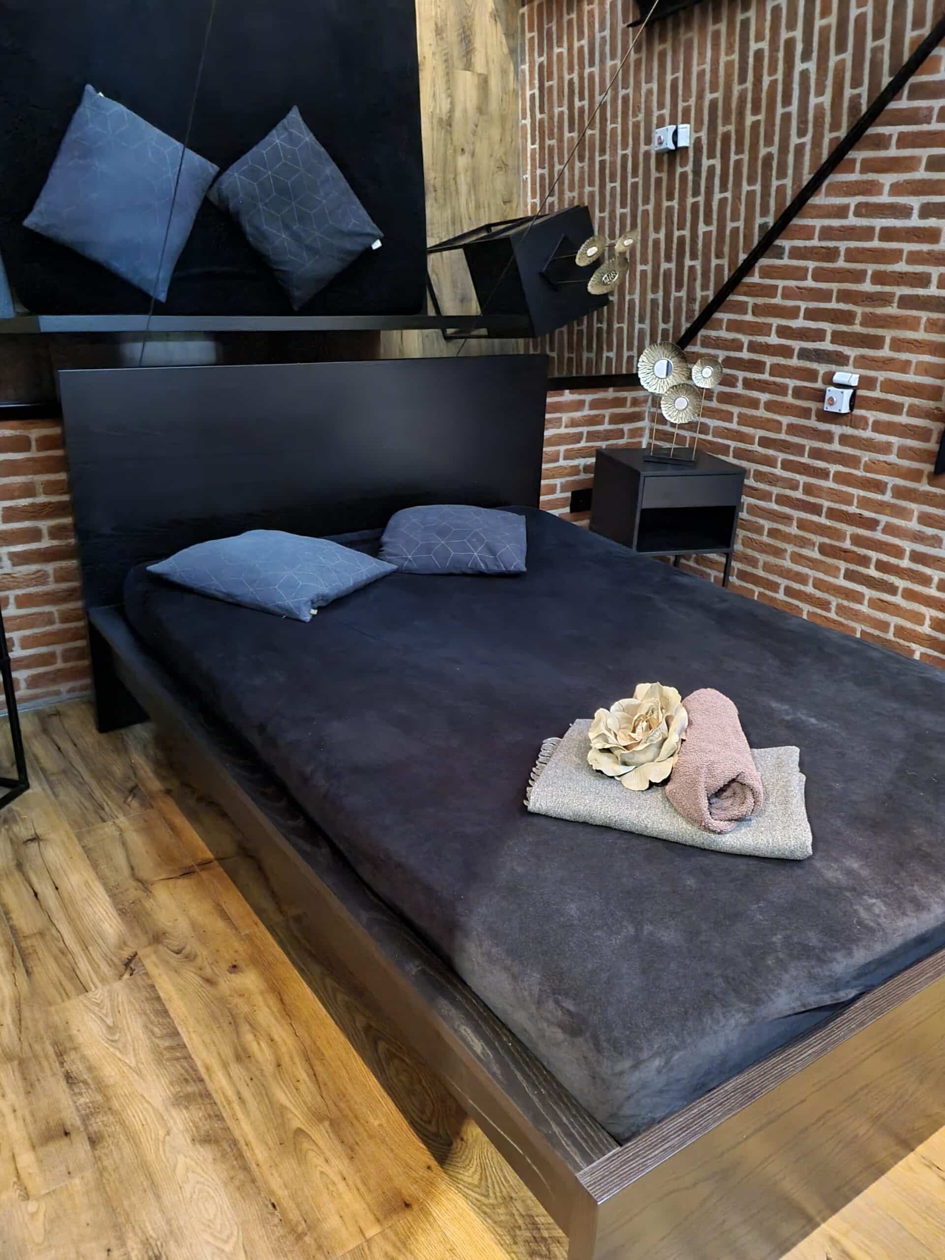 Sexclub De Woeste Hoeve - Groningen - Brothel in Matsloot, Netherlands