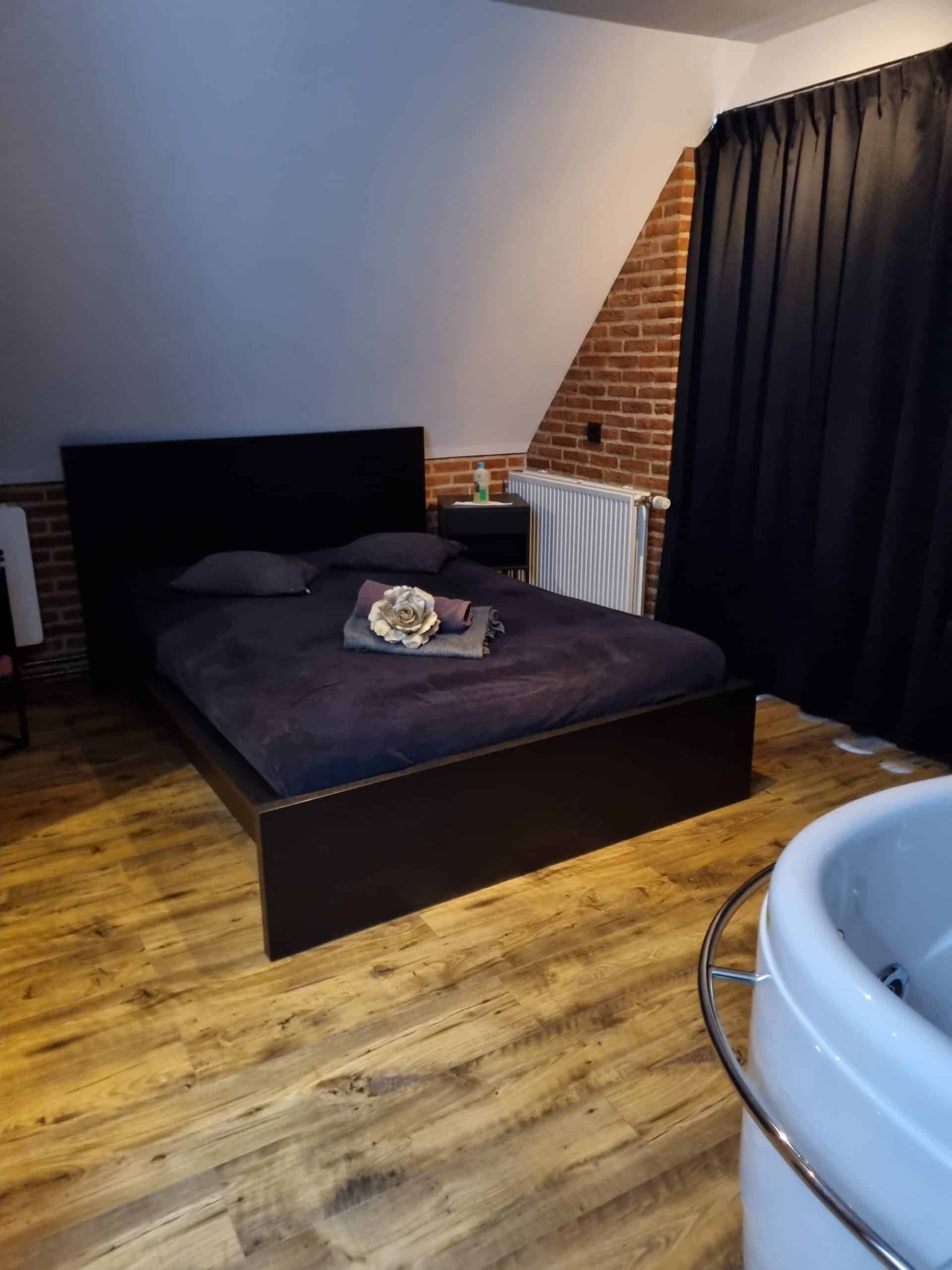 Sexclub De Woeste Hoeve - Groningen - Brothel in Matsloot, Netherlands