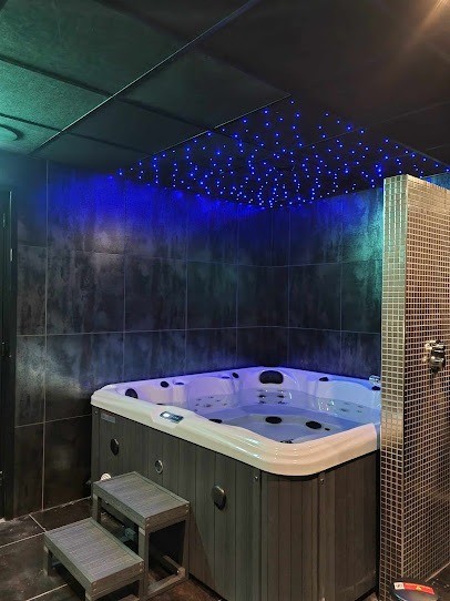 Sexclub De Woeste Hoeve - Groningen - Brothel in Matsloot, Netherlands