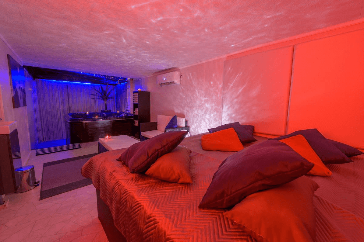 Gold Rianda - Nightclub in Nieuw Beerta, Netherlands