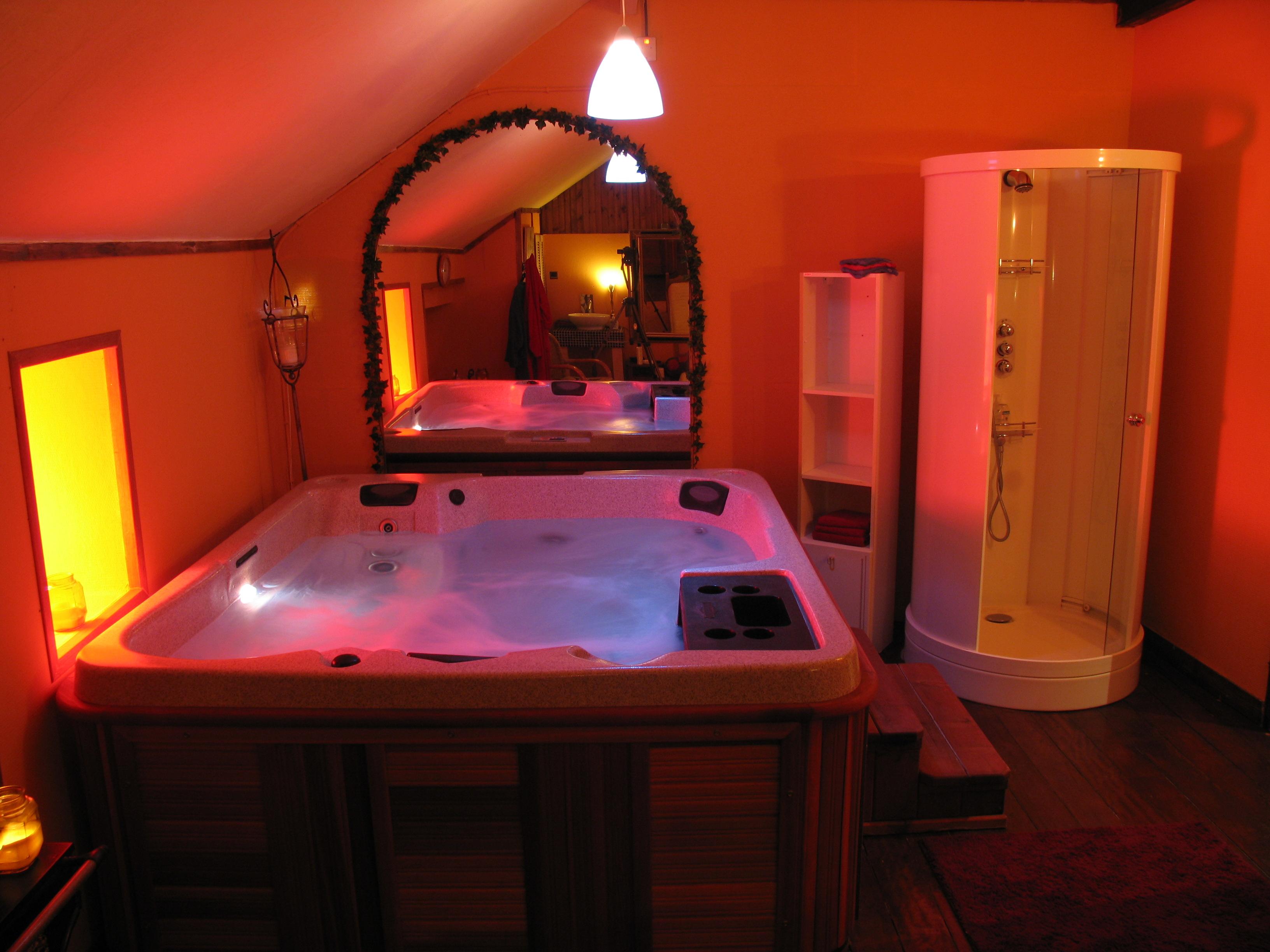 Sexclub De Boerderij - Nightclub in Nijeveen, Netherlands