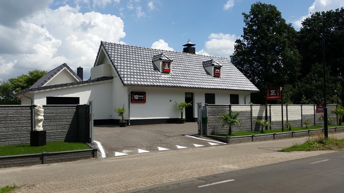 Het Landhuisje V.O.F. - Brothel in Overloon, Netherlands