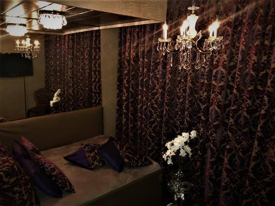 Privéhuis Den Haag | Maison Monty - Brothel in Rijswijk, Netherlands