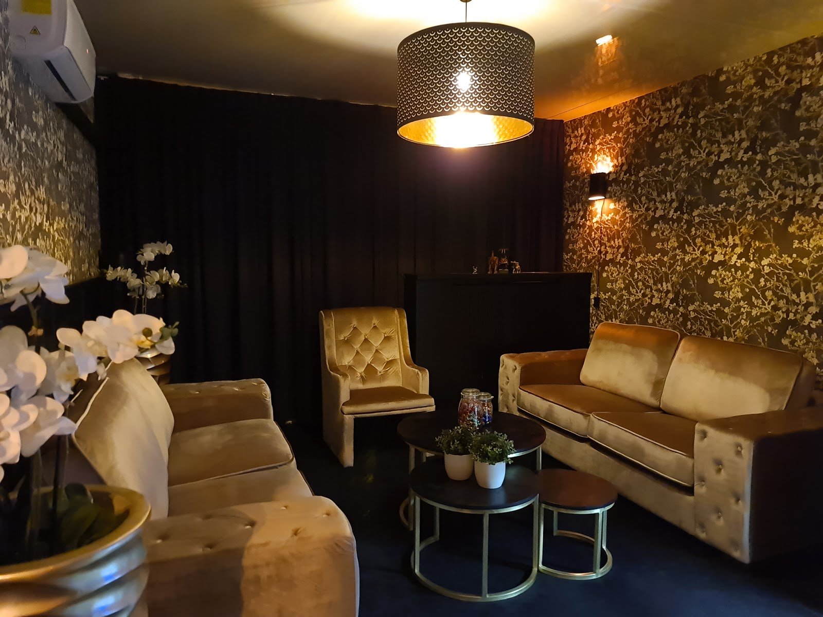Adult Club Karin's Home - Brothel in Rotterdam, Netherlands