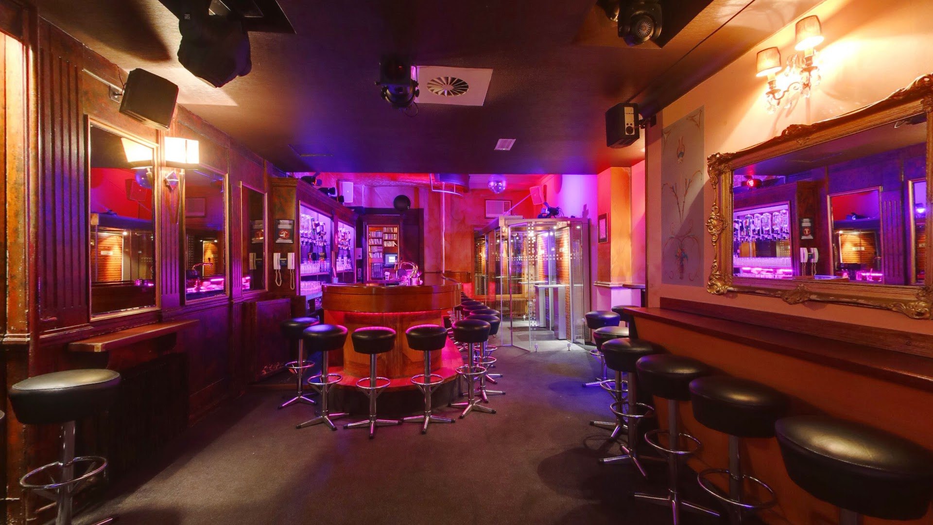Adult Club Whites - Brothel in Rotterdam, Netherlands