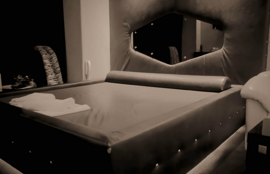 Gentlemen Club Cinderella - Brothel in Rotterdam, Netherlands