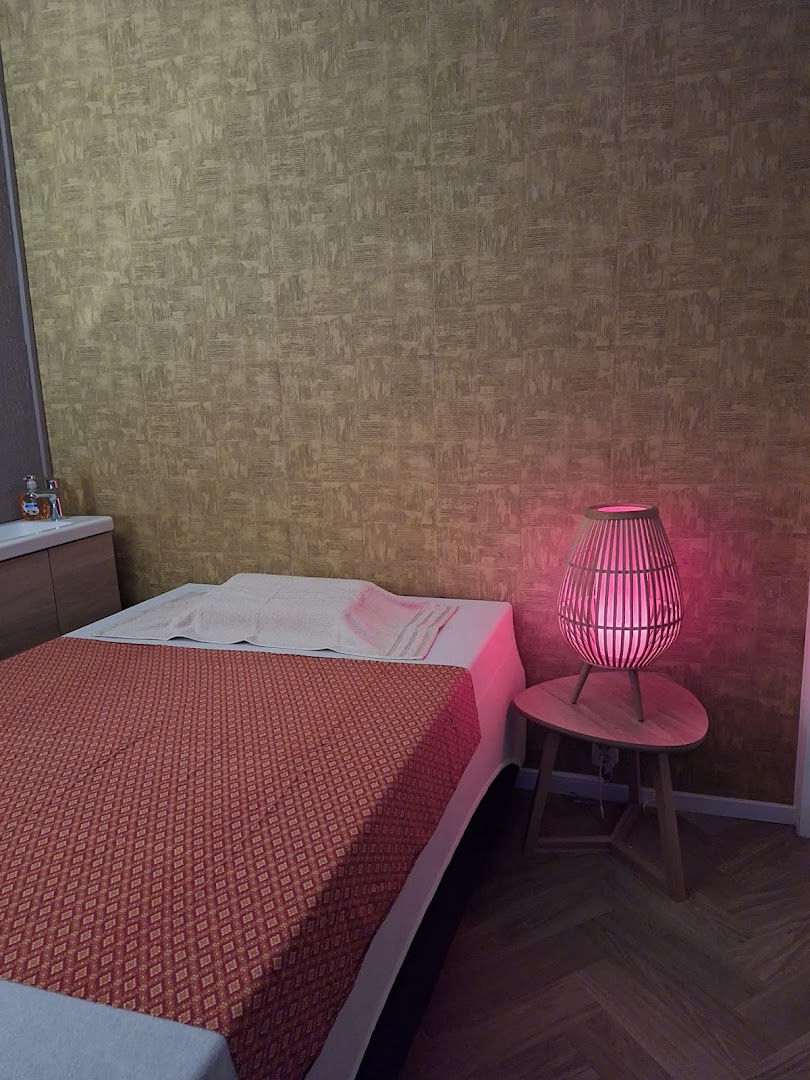 Azie Massage - Erotic Massage in Rotterdam, Netherlands