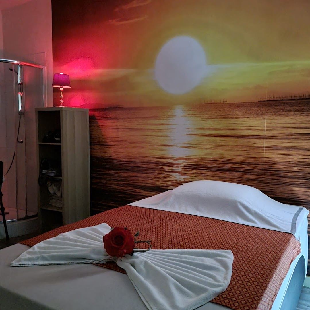 Azie Massage - Erotic Massage in Rotterdam, Netherlands
