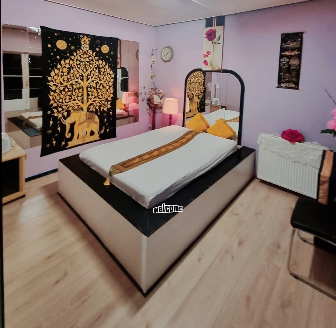 Sainam Thai Massage - Erotic Massage in Rotterdam, Netherlands