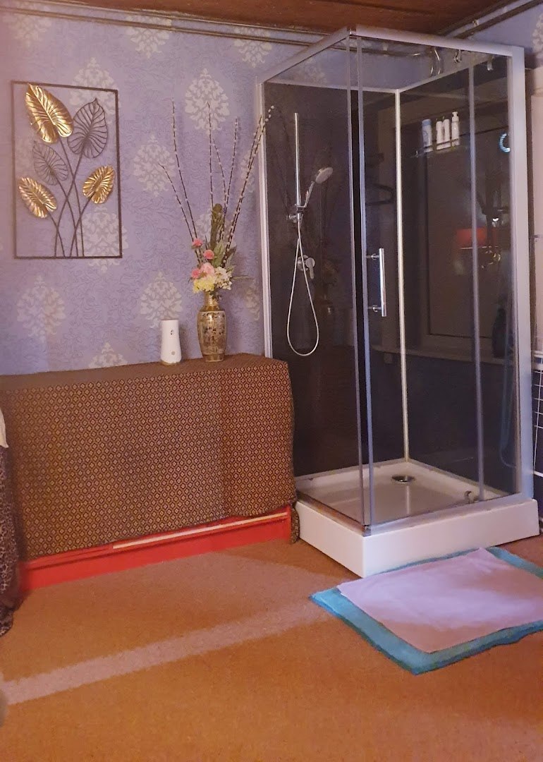 Sainam Thai Massage - Erotic Massage in Rotterdam, Netherlands