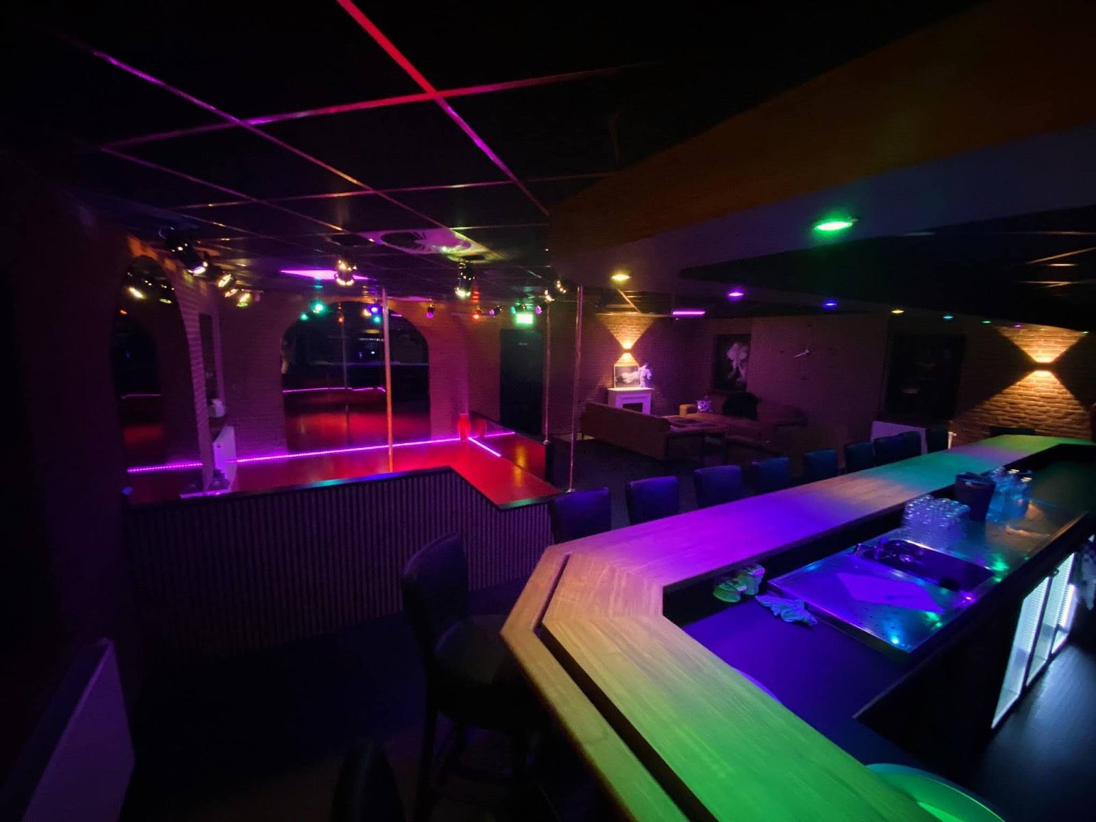 Club Luxoria - Swinger Club in Wagenborgen, Netherlands