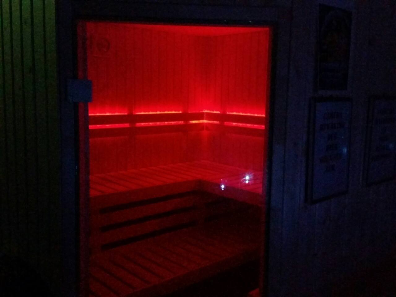 Party Club Swingers Dream - Swinger Club in Waterhuizen, Netherlands