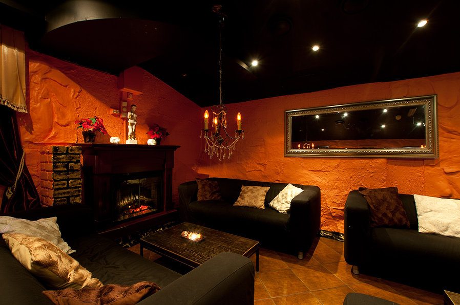 Lotus Showbar - Nightclub in Oslo, Norway